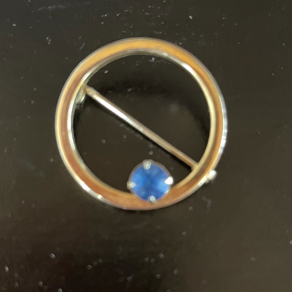 Brooche